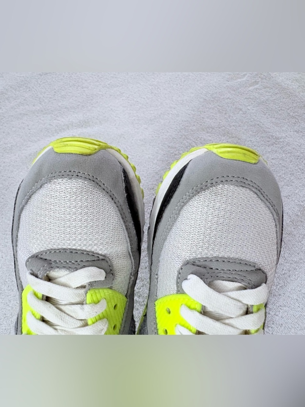 Nike Air Max 90 OG Volt, Neon Yellow Sneakers Sz 6 Women Running Shoes Blokecore - Picture 13 of 13